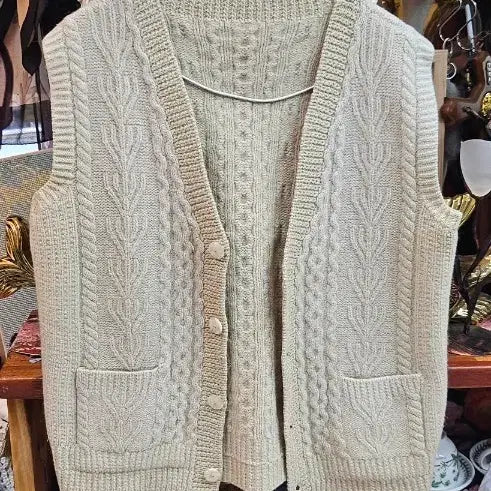 [BUNJANG] Hand-Knitted Vest Beige / 손뜨게 니트 조끼 베이지