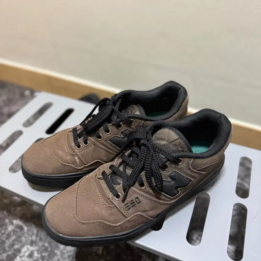 [BUNJANG] thisisneverthat 550 Collaboration Sneakers / 디스이즈네버댓 디네댓 550 콜라보 280