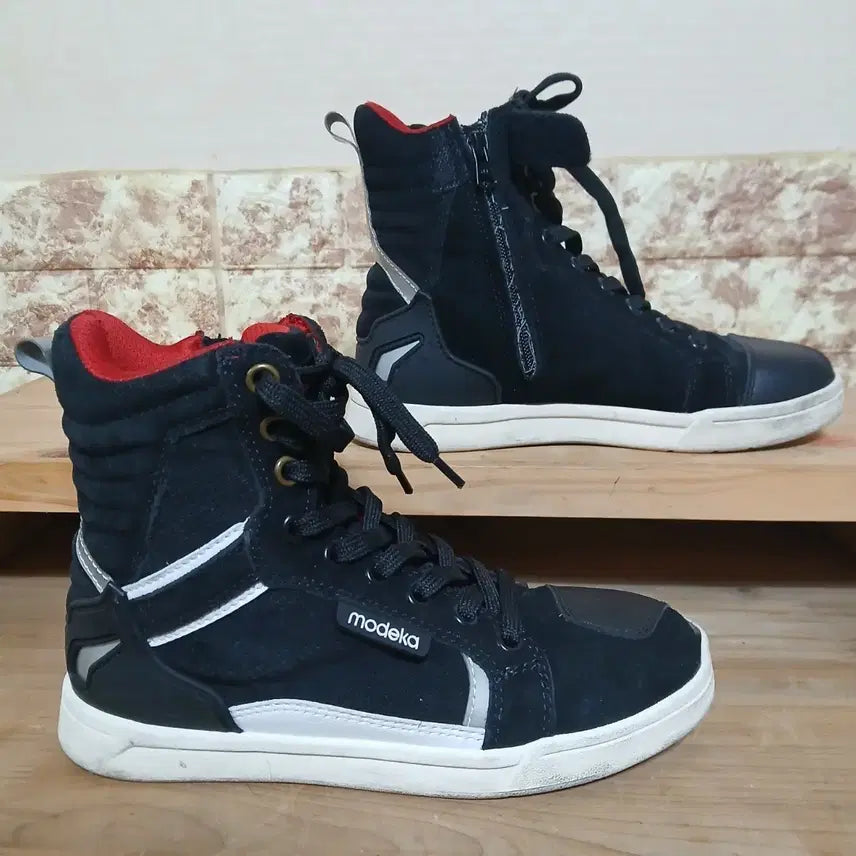 [BUNJANG] Modeca Black High-Top Shoes / (221) 모데카 블랙 하이탑 신발 245