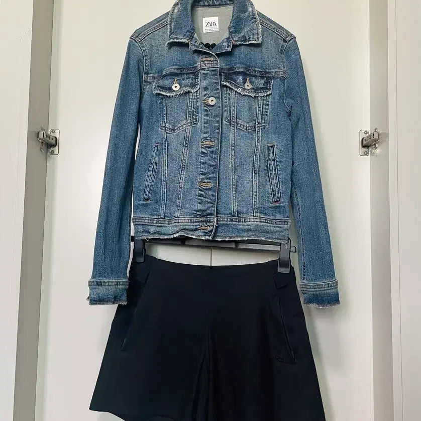 [BUNJANG] Zara Denim Jacket XS (44) Spandex Washed Denim / [상태최상]ZARA 데님 청자켓 XS(44) / 스판 워싱 데님