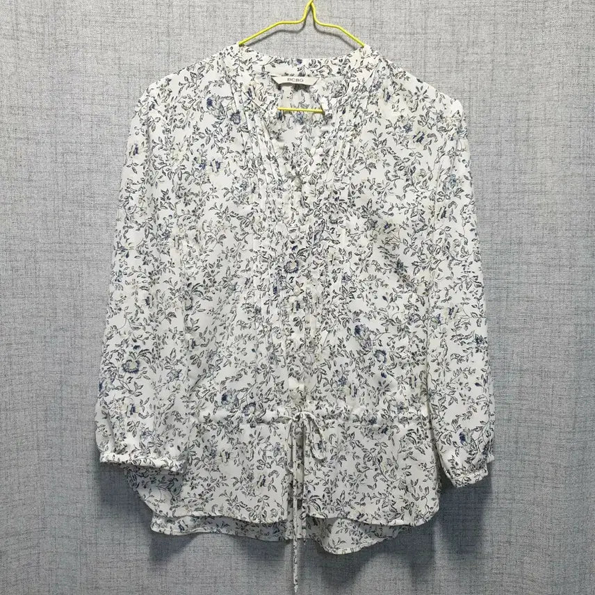 [BUNJANG] BCBG Flower Printing Blouse Size 85 / 비씨비지 BCBG 플라워 프린팅 블라우스 85