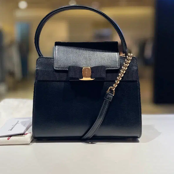 [BUNJANG] Salvatore Ferragamo New Vara Low Small Tote Bag / 페레가모 뉴 바라 로우 스몰 토트백 21I282