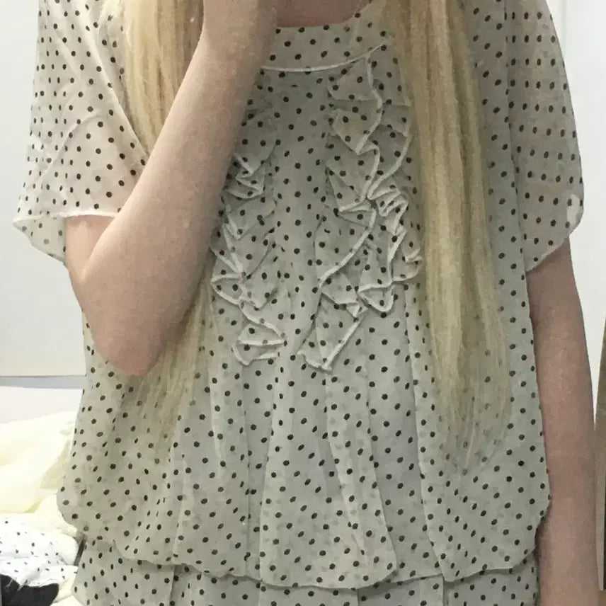 [BUNJANG] Vintage Polka Dot Blouse / 도트 블라우스 라떼갸루 모리걸 빈티지
