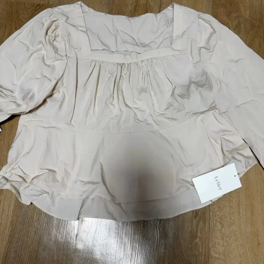 [BUNJANG] L'Atelier de Mer Square Neck Blouse / 르티에 드메르 스퀘어 블라우스