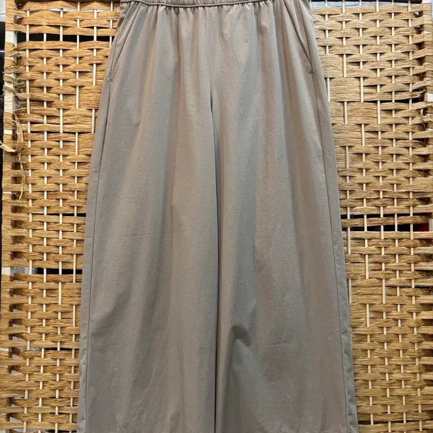 [BUNJANG] Beige Wide-Leg Pants with Elastic Waistband / 와이드 팬츠