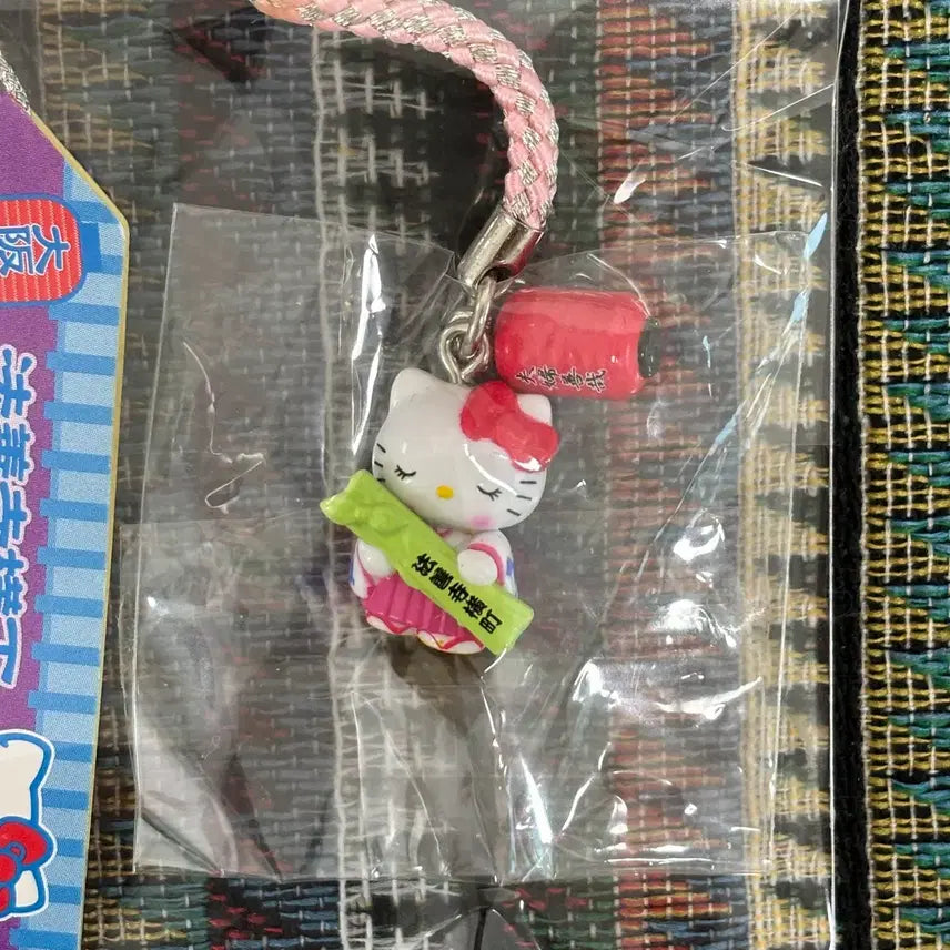 [BUNJANG] Vintage Hello Kitty Japanese Traditional Costume Strap / 고전 키티 일본 전통 의상 스트랩