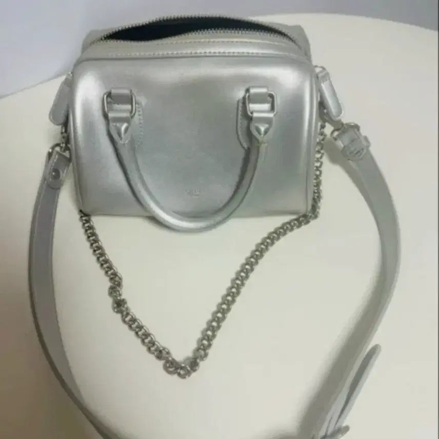 [BUNJANG] Atelier Park Chain Shoulder Bag / 아틀리에파크 체인 숄더백