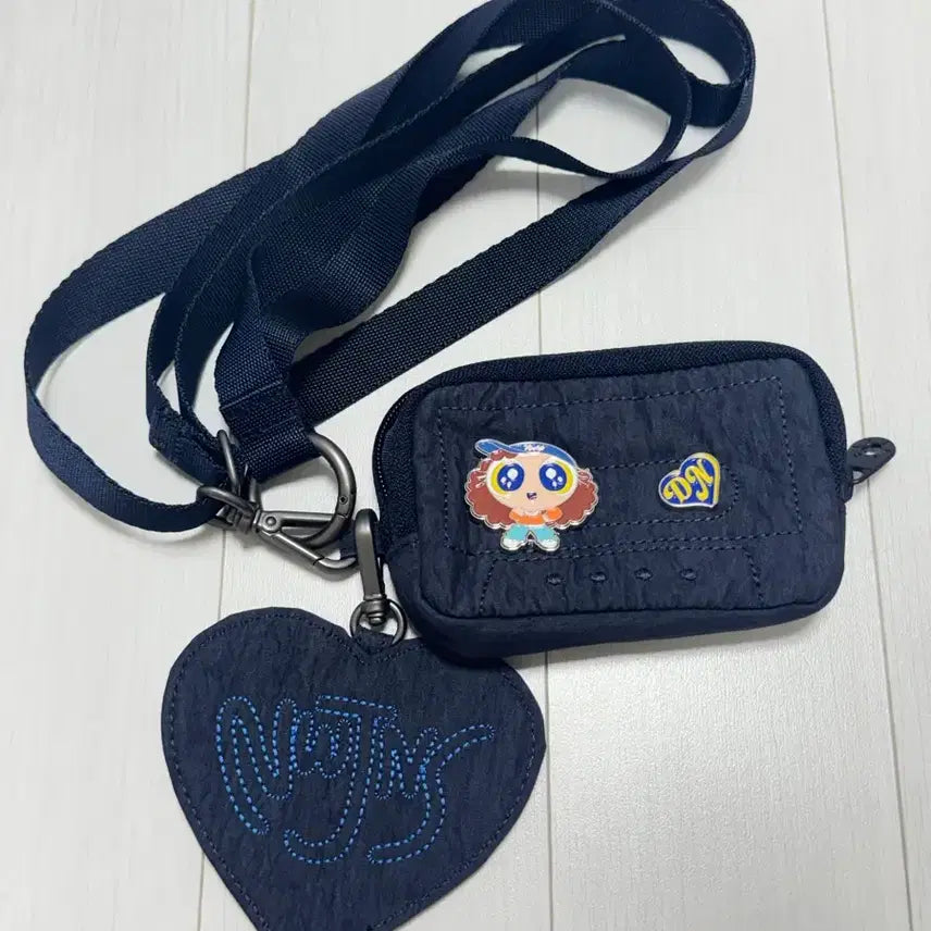 [BUNJANG] NewJeans Coleur Card Holder with Charm / 뉴진스 꼴레  카드지갑 챰 포함