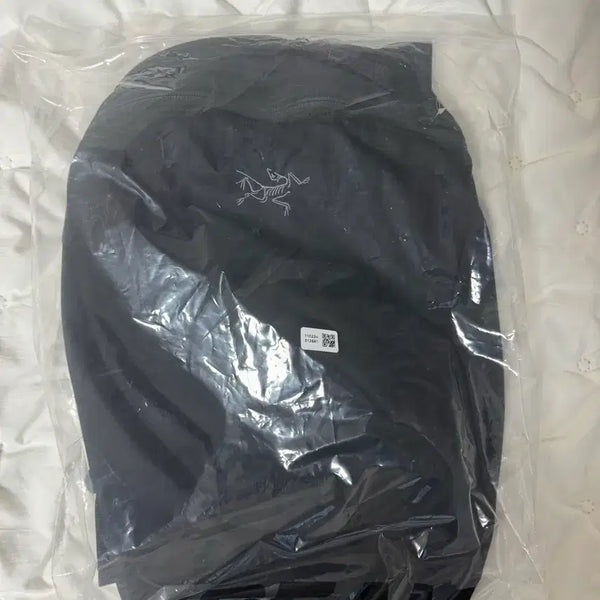 [BUNJANG] Arc'teryx Heliad 15 Backpack Black New / 아크테릭스 헬리아드 15 백팩 블랙 새상품
