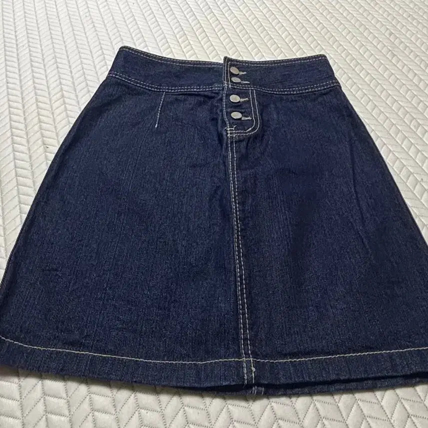 [BUNJANG] Blue Denim Button Flare Skirt / 청 데님 버튼 플레어 스커트 새상품
