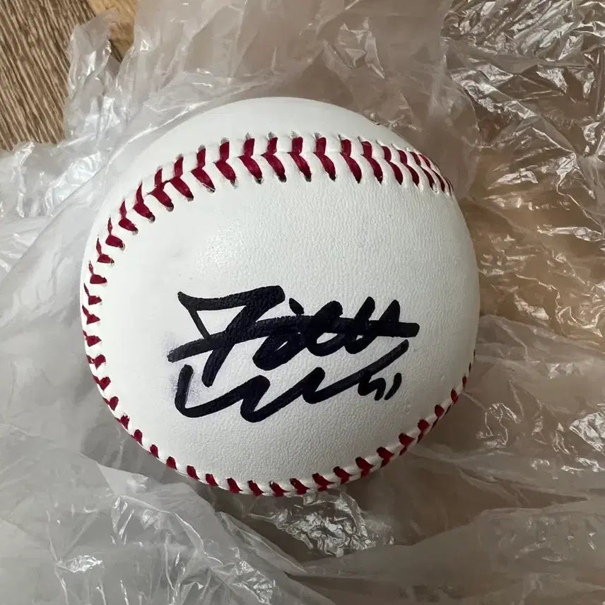 [BUNJANG] Hanwha Eagles Moon Hyun-bin Autographed Baseball / 한화이글스 문현빈 친필싸인볼