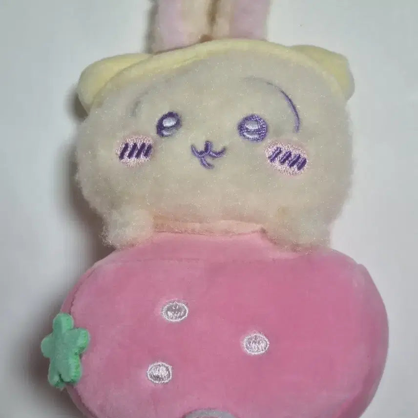 [BUNJANG] Usagi Rabbit Strawberry Charm Plush / 우사기 토끼 딸기 키링 인형