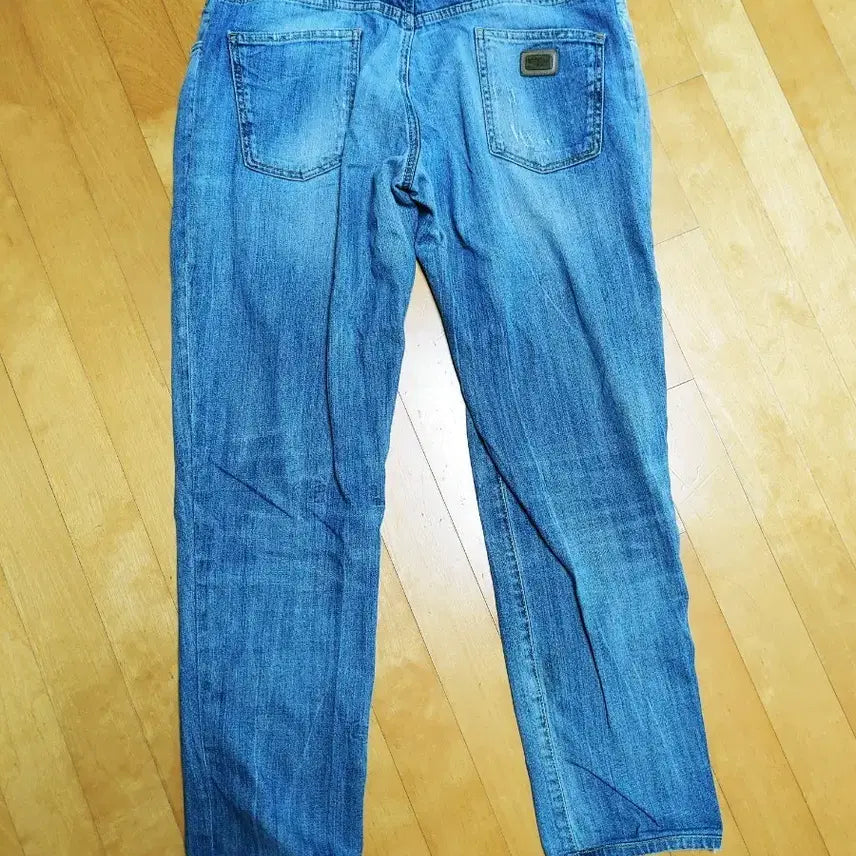 [BUNJANG] Dolce & Gabbana Plate Damage Distressed Jeans / 34 돌체앤가바나 플레이트 데미지 디스트로이드 진 (DOLCE & GABBANA)