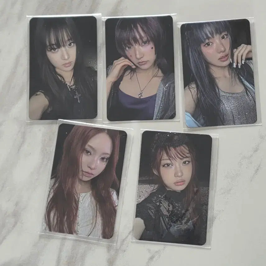 [BUNJANG] Kikiii Whiki (whykiiikiii) 1st Gen Official Photocard Set / 키키 whykiiikiii 공방 1주차 포카
