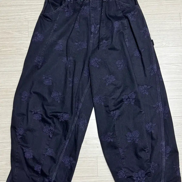 [BUNJANG] Needles H.D. Rose Jacquard Denim Pants (Size L) / 니들스 히자데루 로즈 자카드 데님팬츠
