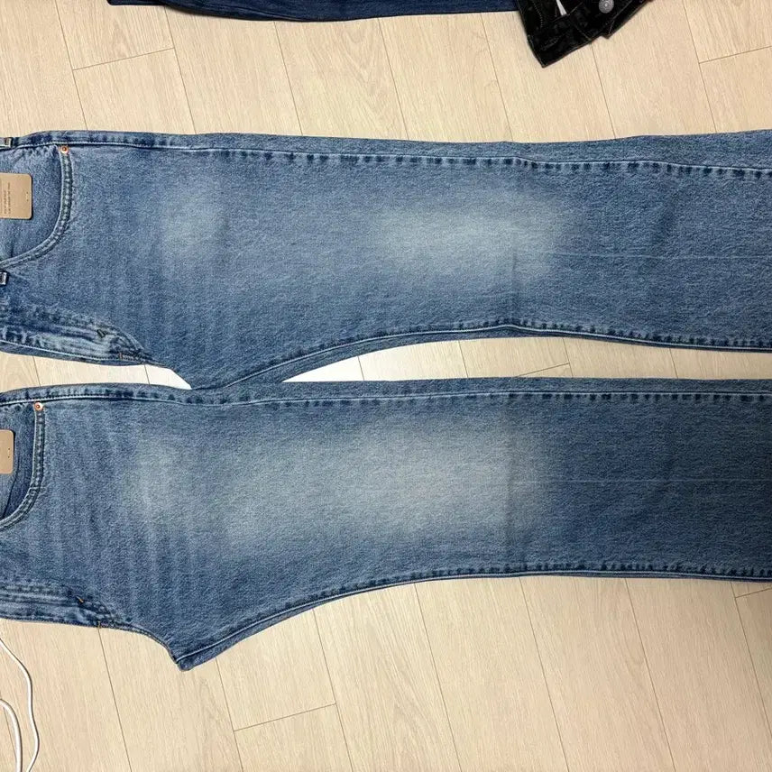 [BUNJANG] Levi's 517 Rising Sun Bootcut Jeans (Size 34) / 리바이스 517 부츠컷 라이징선 34