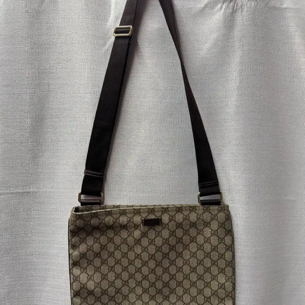 [BUNJANG] Gucci GG Supreme Canvas Crossbody Bag Unisex / 구찌 GG 수프림 캔버스 크로스백 남여공용