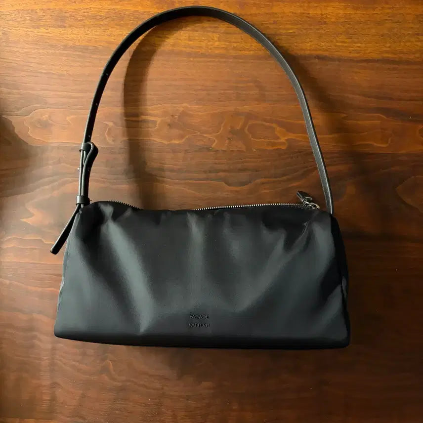 [BUNJANG] Facade Pattern Easy Cabin Bag Medium Black / 파사드패턴 이지 캐빈백