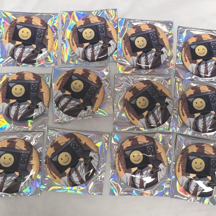 [BUNJANG] Line Friends Brown Character 12-Piece Badge Set / 괴담출근 팝업 브라운 캔뱃지 LD 12개 일괄