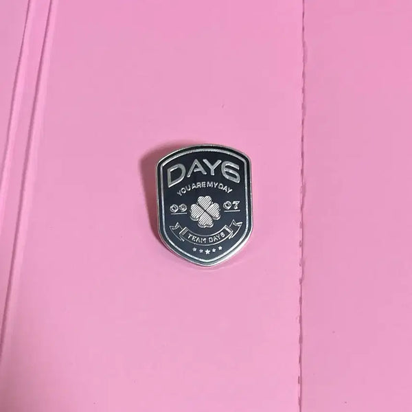 [BUNJANG] DAY6 Team Badge / 팀 데이식스 뱃지