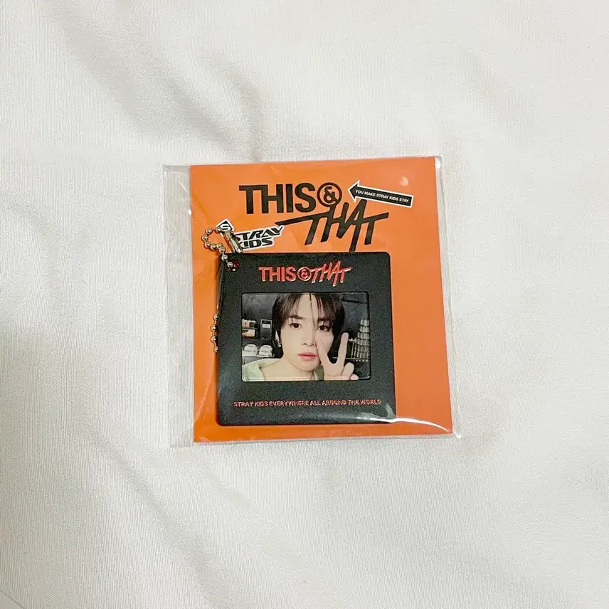 [BUNJANG] Stray Kids DISORDER WORLD POPUP Lee Know Photokeyring / 스키즈 디스앤댓 팝업 md 리노 포토키링