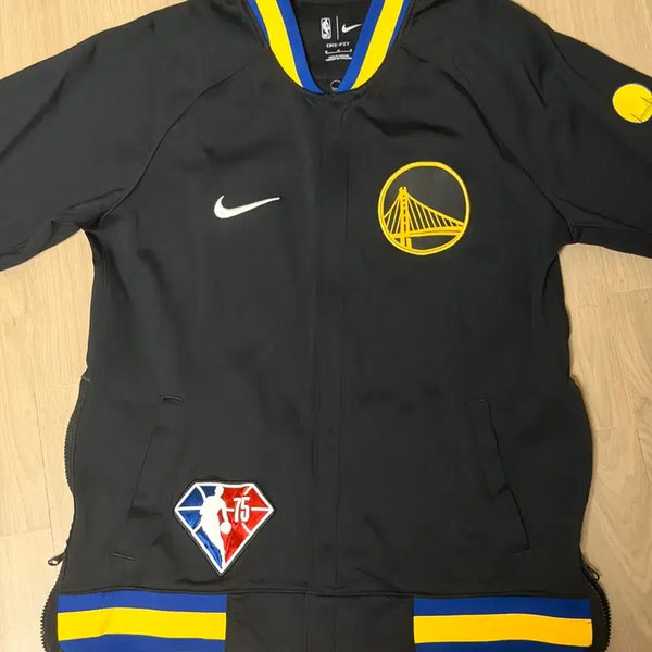 [BUNJANG] Nike Dri-FIT NBA Golden State Warriors 75th Anniversary Warm-up Jacket (L) / [L] 나이키 드라이핏 nba 75주년 골스 웜업자켓