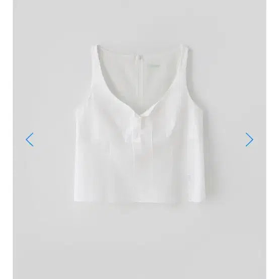 [BUNJANG] Thanat Julie Line Blouse / 타낫 줄리 라인 블라우스