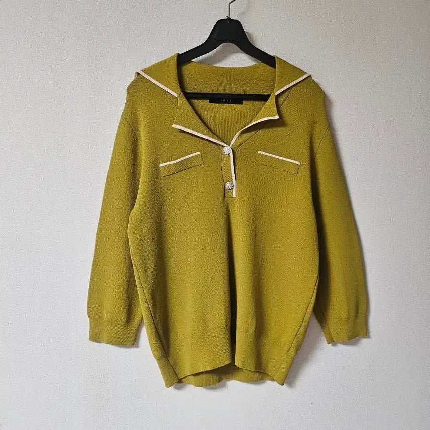 [BUNJANG] Blue Pepe Sailor Collar Jewel Button Knit Top / 블루페페 카라 니트