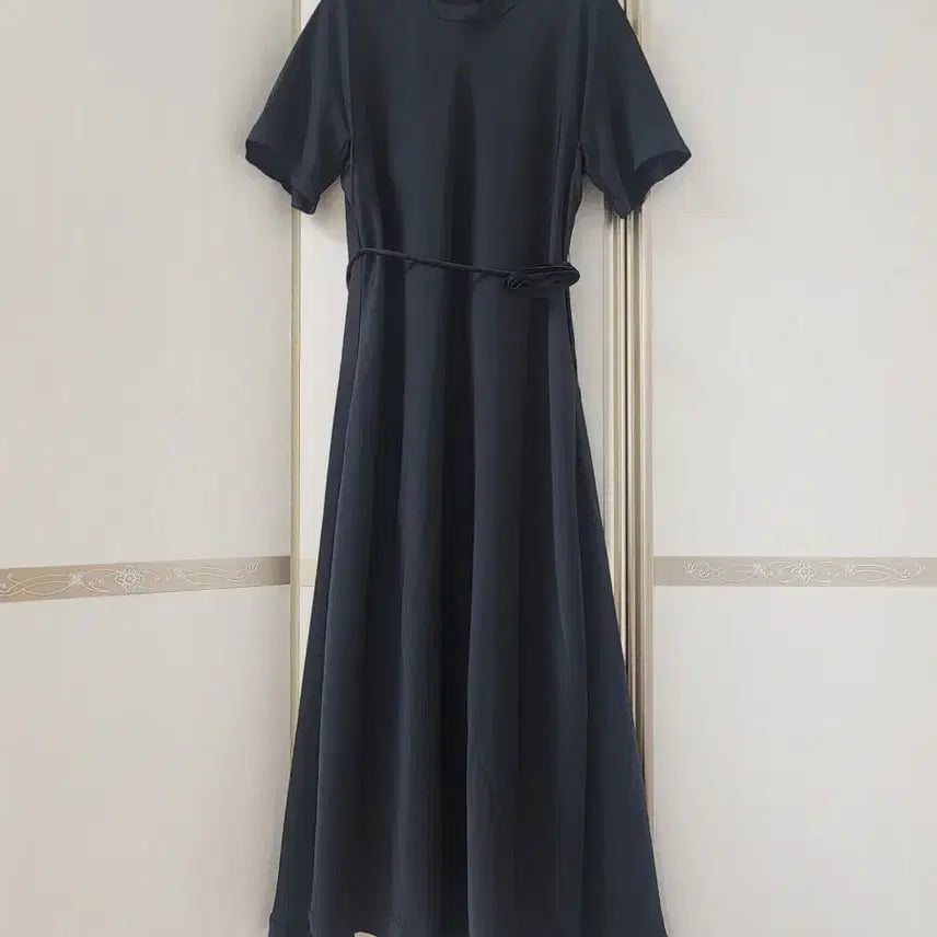 [BUNJANG] Hansem Lang Collection Satin Half Sleeve Belted Dress / 한섬 랑방컬렉션 새틴 하프 슬리브 벨티드 드레스 원피스. 새상품