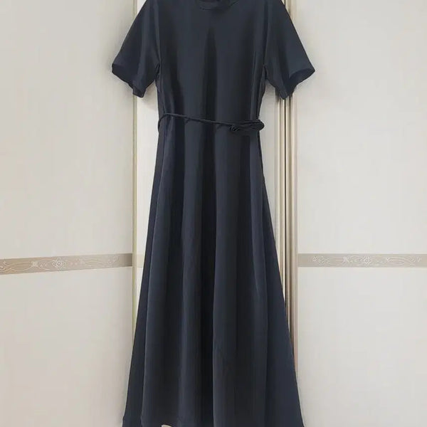 [BUNJANG] Hansem Lang Collection Satin Half Sleeve Belted Dress / 한섬 랑방컬렉션 새틴 하프 슬리브 벨티드 드레스 원피스. 새상품