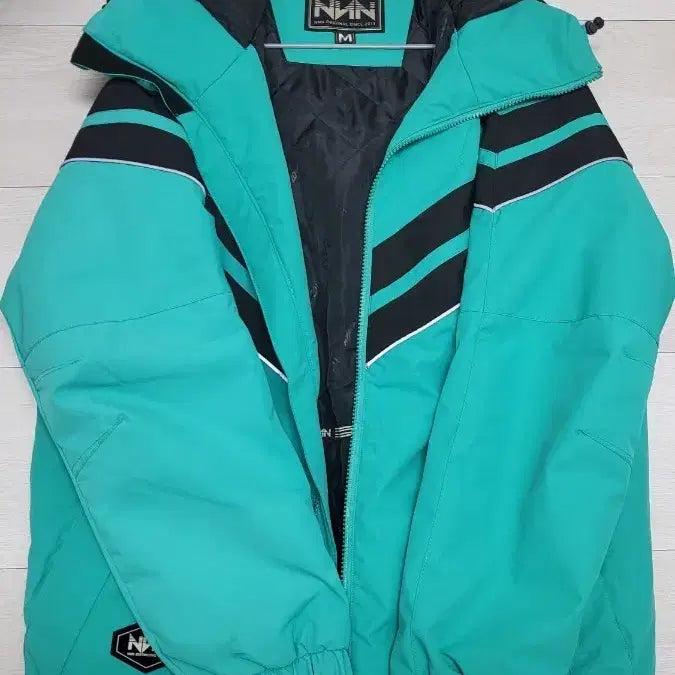 [BUNJANG] NNN Snowboard Jacket / NNN 엔쓰리 스노우보드 상의 팝니다.