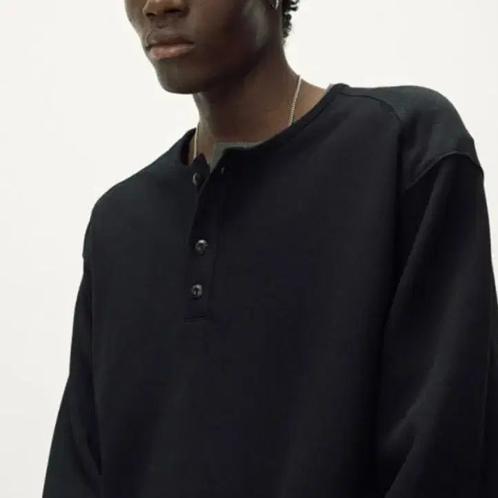 [BUNJANG] Ilcorsso Essential Henley Neck Long Sleeve Black M / 일꼬르소 에센셜 헨리넥 롱슬리브 블랙 M (100~105)