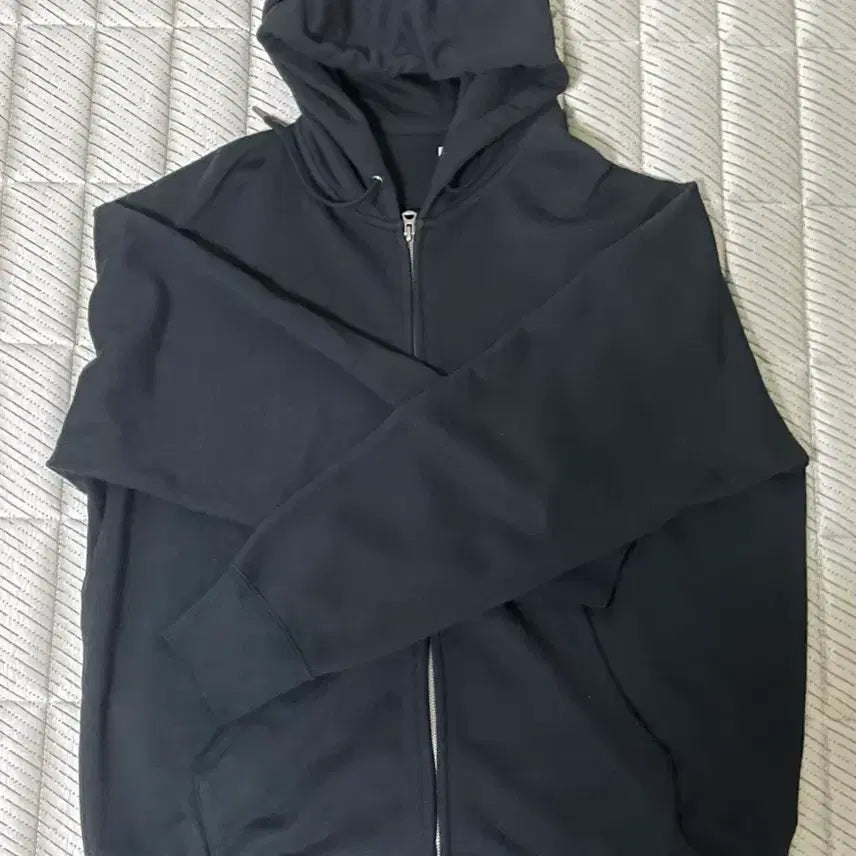 [BUNJANG] Uniqlo Basic Zip-Up Hoodie Black XL / 유니클로 기본 후드집업 블랙 XL