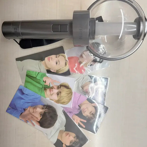 [BUNJANG] ENHYPEN Official Light Stick Version 1 (Photocard Included) / 엔하이픈 공식 응원봉 버전1(포토카드 포함)