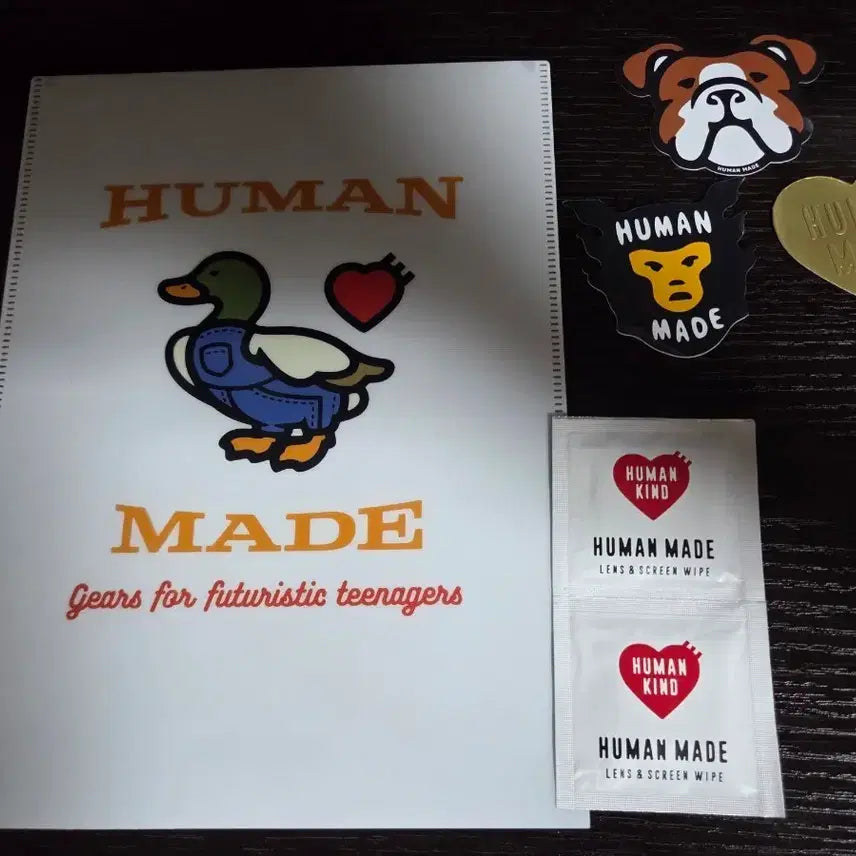 [BUNJANG] Human Made File, Stickers, and Lens Wiper Set / 휴먼메이드 파일+스티커+렌즈와이프 세트