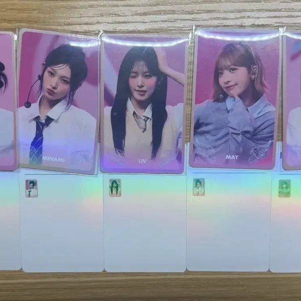 [BUNJANG] RESCENE Pretty Girl Higher Timepiece Photocard App Version / 리센느 프리티걸 하이어 타임피스 포토카드 앱버젼 판매