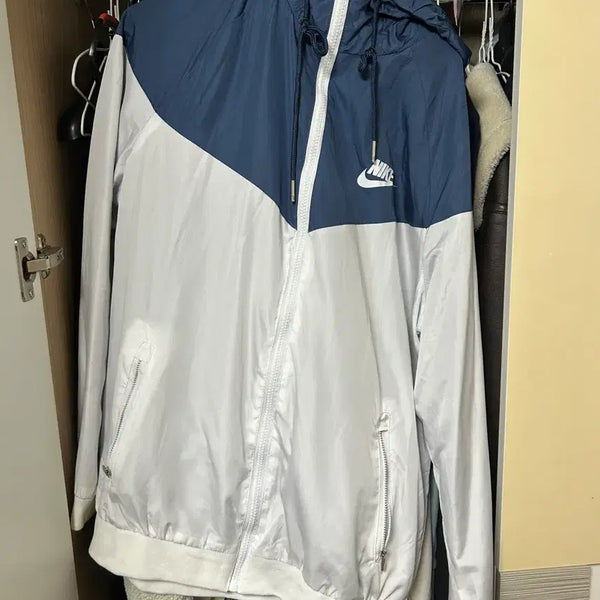 [BUNJANG] Nike Windbreaker Jacket / 나이키 바람막이