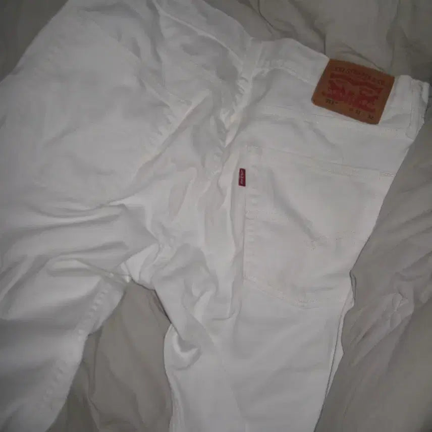 [BUNJANG] Levi's 513 White Straight Denim Flare Jeans / 리바이스 513 화이트 스트레이트 데님 플레어 진 청바지