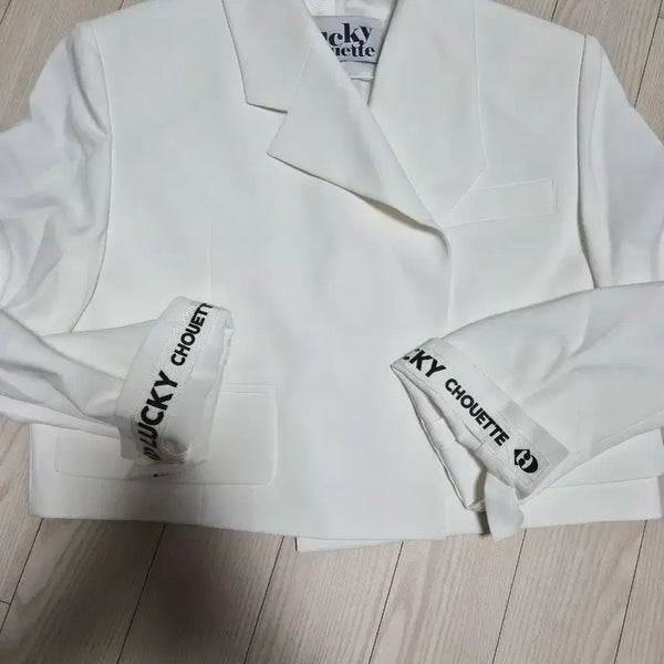 [BUNJANG] Lucky Chouette White Cropped Jacket / 럭키슈에뜨 크롭 자켓