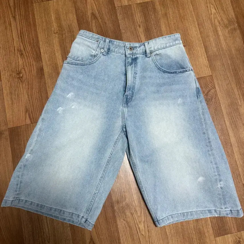 [BUNJANG] COAR Painted Washed Bermuda Jeans Size S / 쿠어 페인티드 워시드 버뮤다 진스 S사이즈