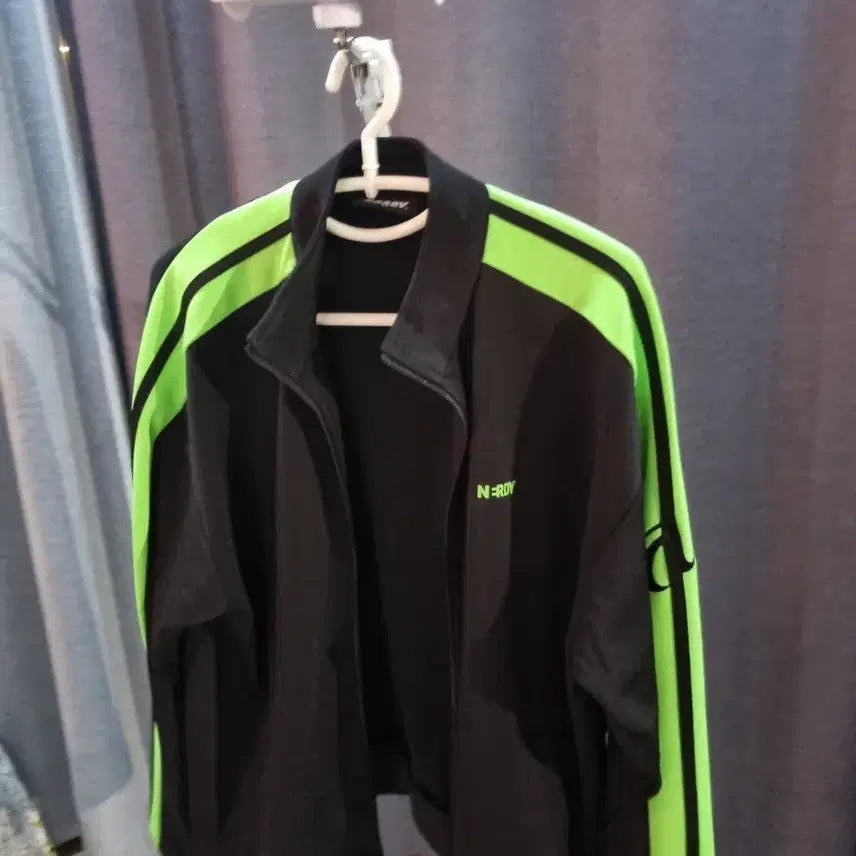 [BUNJANG] NERDY Tracksuit Set / 널디