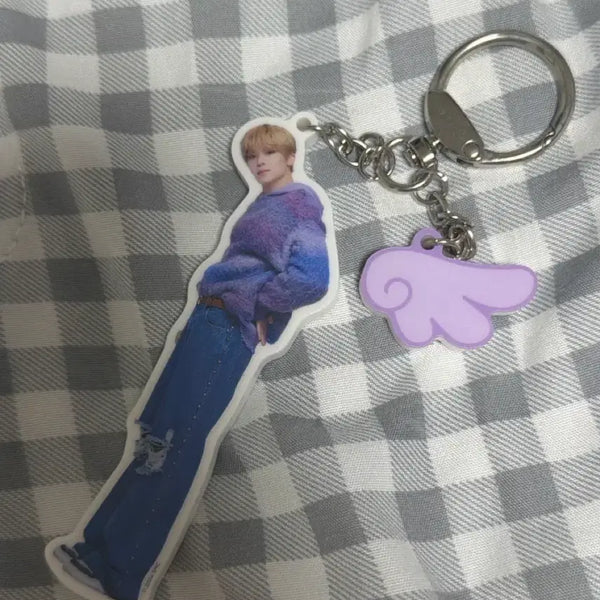 [BUNJANG] NCT WISH Sion Japan MD Acrylic Wing Keyring / 엔시티위시 시온 로그인 엠디 아크릴 날개키링