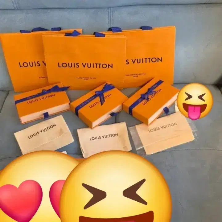[BUNJANG] Louis Vuitton Organizer Box, Keyring Box, Card Holder Box Set with Shopping Bag / 루이비통오거나이저 박스 키링박스 카드홀더박스셋트(박스+쇼핑백가격임)