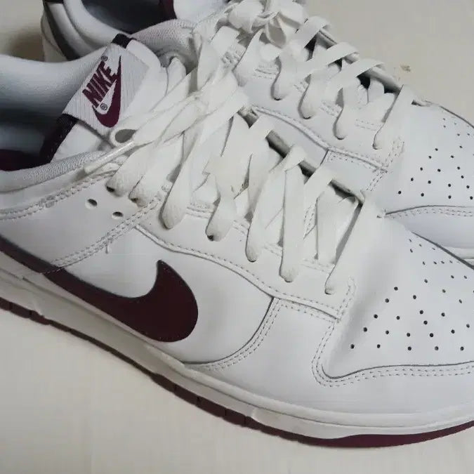 [BUNJANG] Nike Dunk Low White Night Maroon Sneakers / 나이키 덩크 로우 화이트 나이트 마룬 스니커즈 //280
