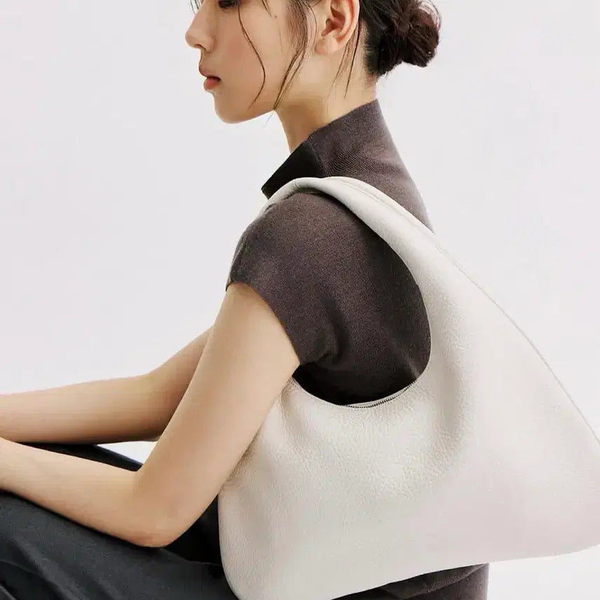 [BUNJANG] Around You Marbel Tote Bag Cream / 어라운드율 마르벨 토트백 크림