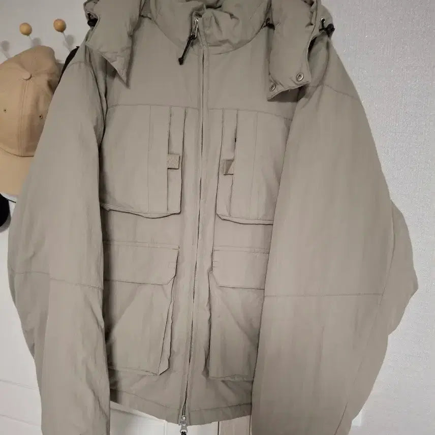 [BUNJANG] Second Monologue Utility Hooded Short Padded Jumper Beige L / 세컨모놀로그 유틸리티 후드 숏 패딩 점퍼 [BEIGE]_SEJP010BEIGE L사이즈