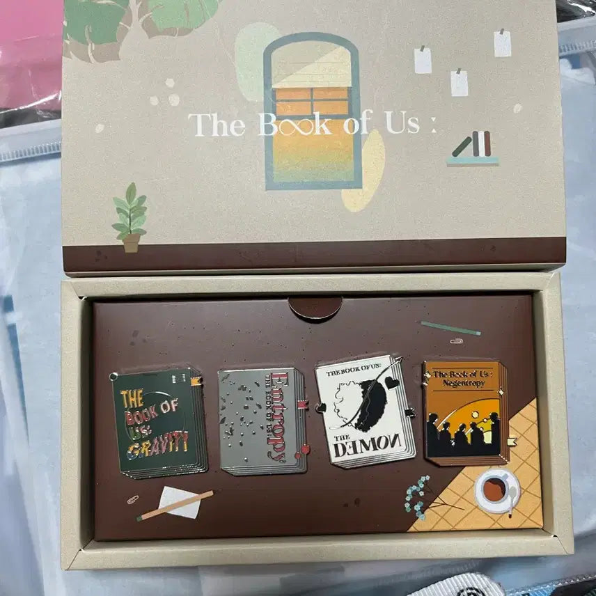 [BUNJANG] Day6 The Book of Us Album Badge / 데이식스 앨범 뱃지 The book of us
