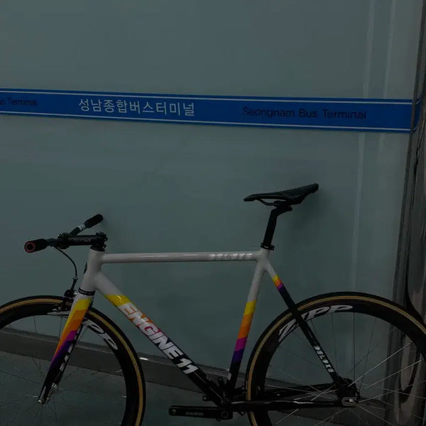 [BUNJANG] Engine 11 Deluxe Size L Road Bike / 엔진 11 디럭스 무하자급 개급처 가격던짐