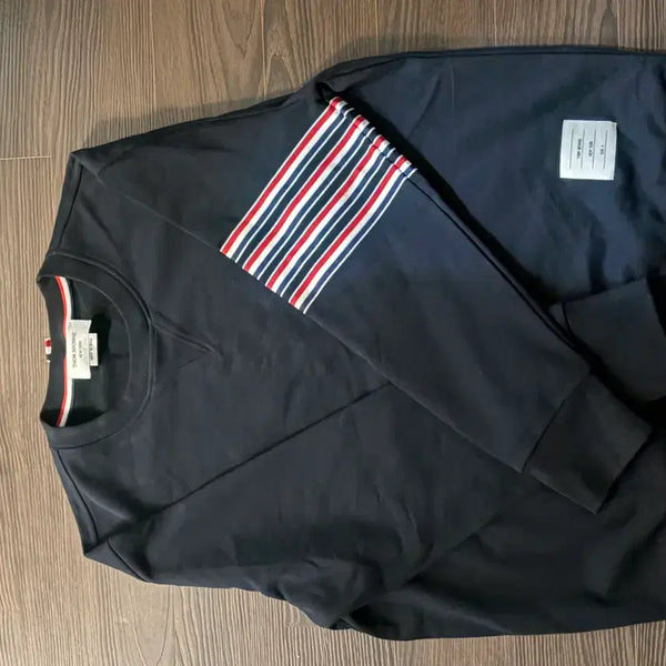 [BUNJANG] Thom Browne Stripe Sweatshirt Size 4 / 톰브라운 스트라이프 사선 맨투맨 4사이즈