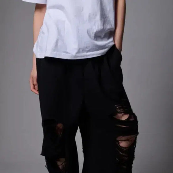 [BUNJANG] Fadement Made Scratch Damage Sweatpants Black / 페이더먼트 메이드 스크래치 데미지 스웨트 팬츠